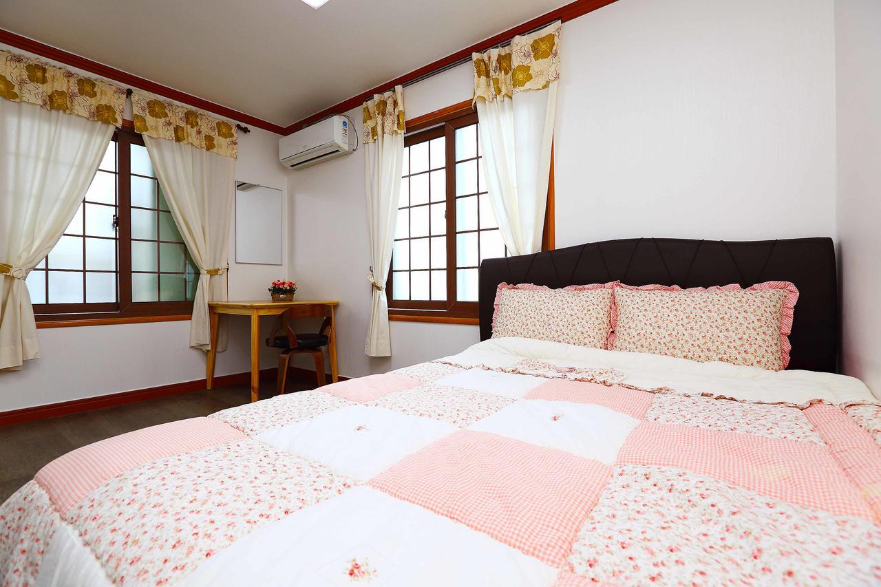 Gyeryonggil Pension Чеджудо Экстерьер фото